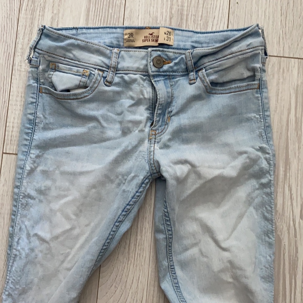 Hollister jeans